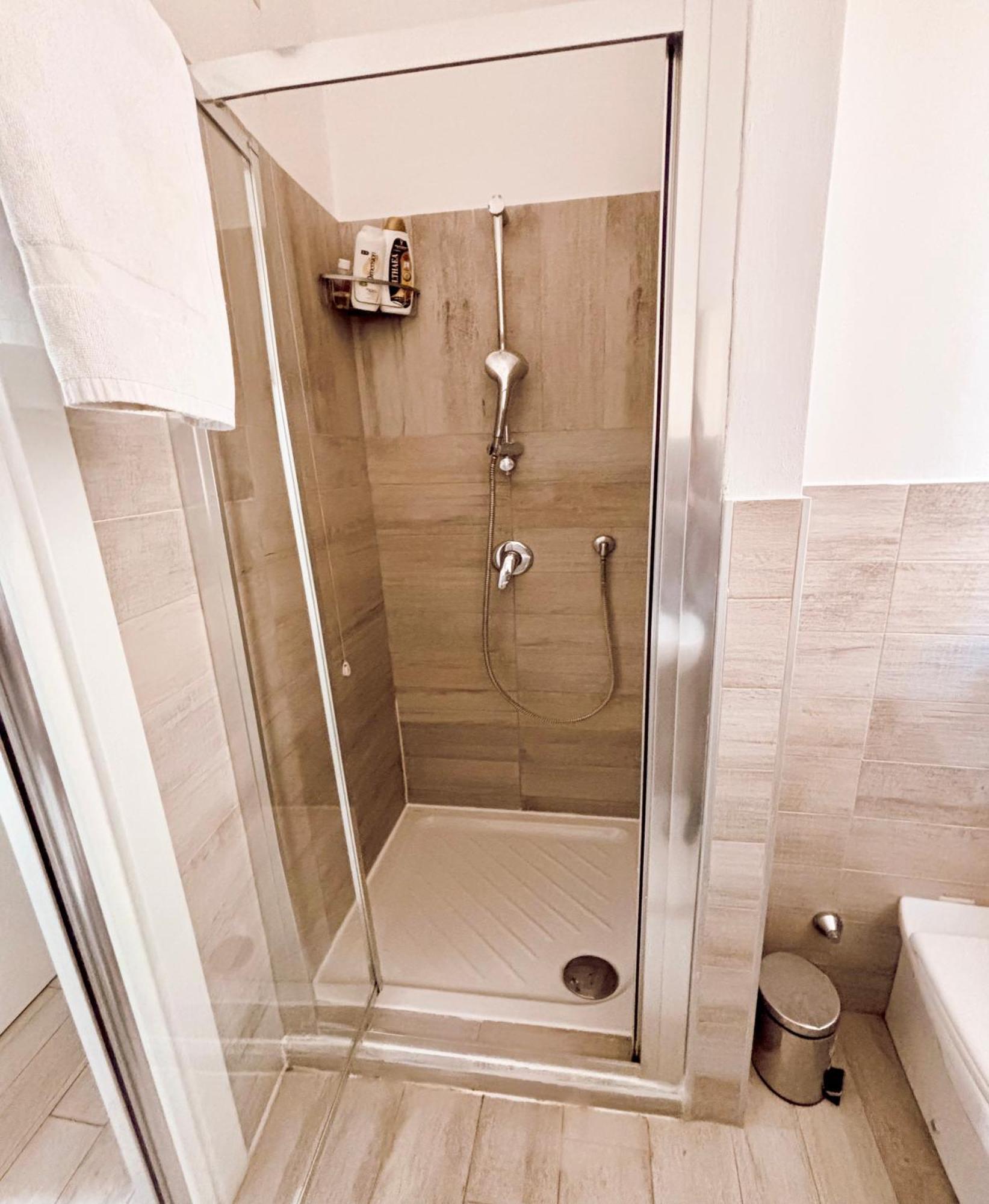 Joy House -Central City Near Metro Arco Della Pace Brera-Entire Apartment Perfect For Work & Play, Nightlife With Ac & Fast Wifi Welcome To The Cool Joy House! Milán Exterior foto