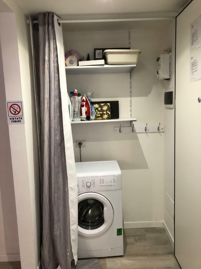 Joy House -Central City Near Metro Arco Della Pace Brera-Entire Apartment Perfect For Work & Play, Nightlife With Ac & Fast Wifi Welcome To The Cool Joy House! Milán Exterior foto
